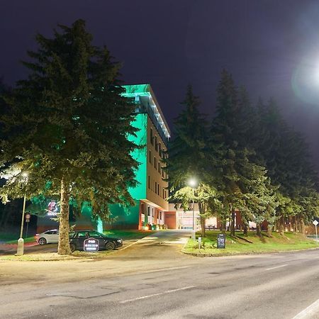 Parkhotel Carlsbad Inn Dalovice Luaran gambar