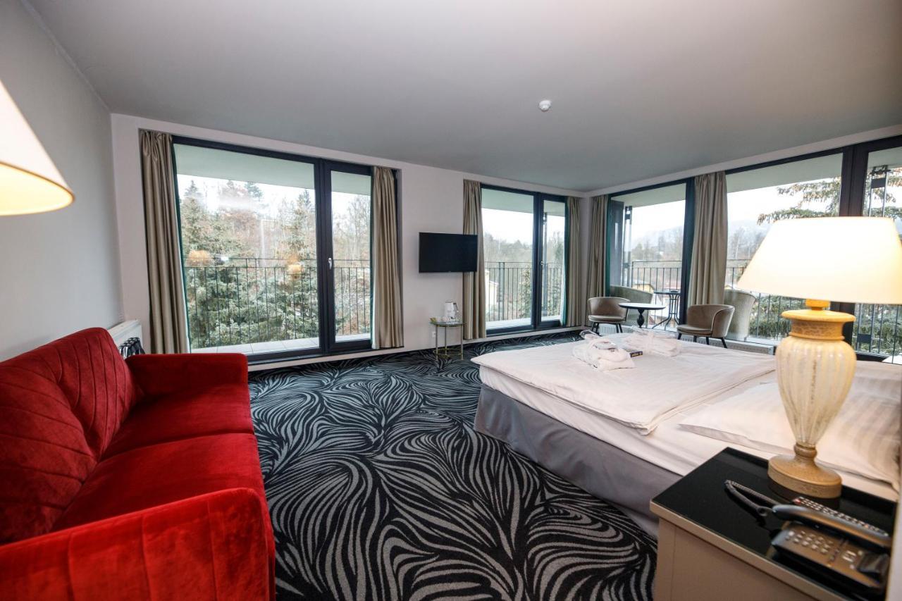 Parkhotel Carlsbad Inn Dalovice Luaran gambar